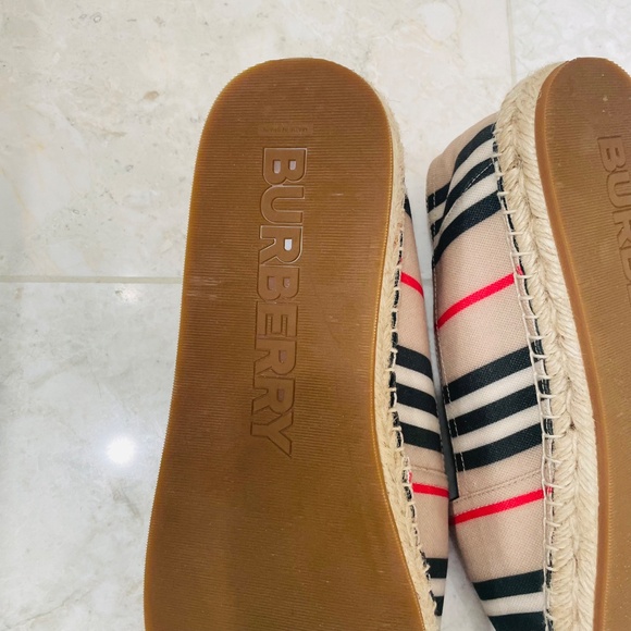 BURBERRY {43/9.5} Espadrilles Canvas Striped Neutrals Tan Black Red White - Picture 9 of 11